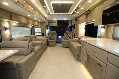 2026 Newmar Mountain Aire 4551
