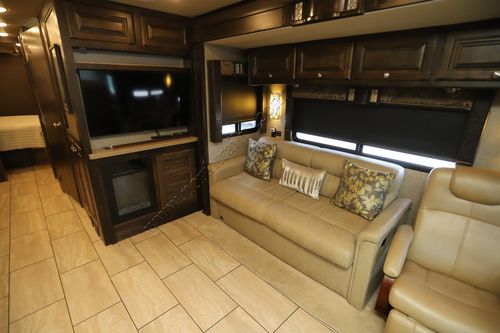 2017 Tiffin Motor Homes Allegro 34PA