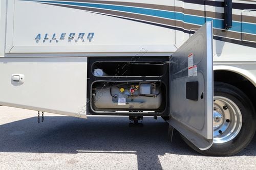 2017 Tiffin Motor Homes Allegro 34PA