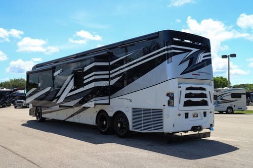 2026 Newmar Mountain Aire 4551