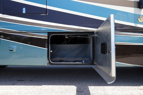 2017 Tiffin Motor Homes Allegro 34PA
