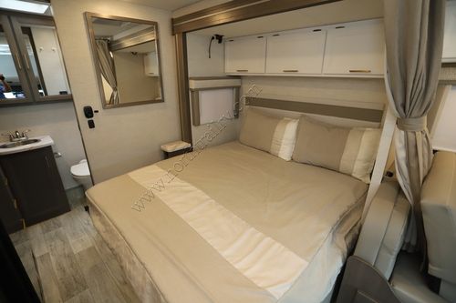 2025 Thor Chateau 24LT