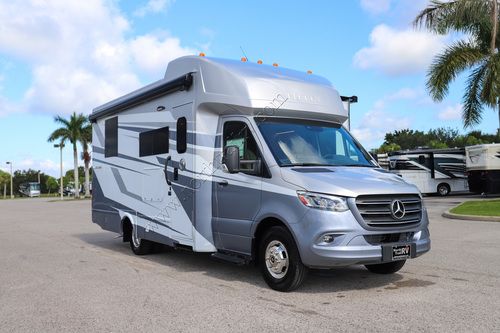 2026 Tiffin Motor Homes Wayfarer 25XPW Class C