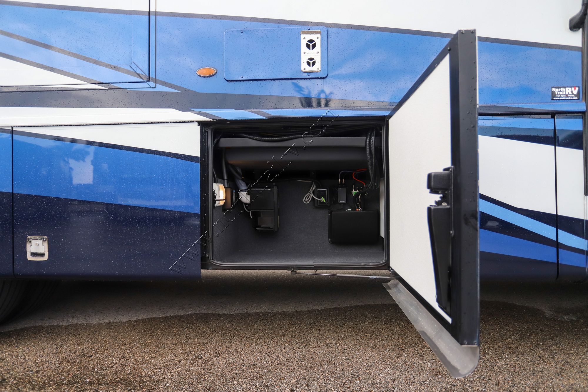Used 2024 Newmar Canyon Star 3947 Class A  For Sale