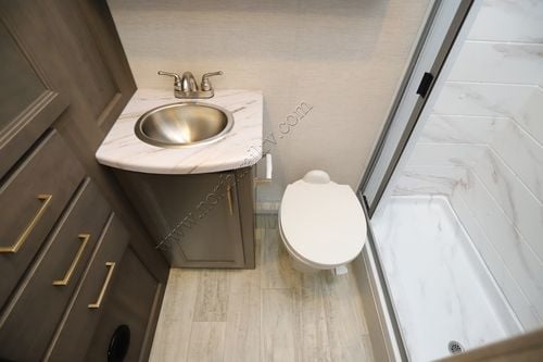 2025 Thor Chateau 24LT