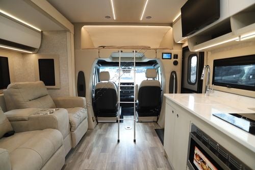 2026 Tiffin Motor Homes Wayfarer 25XPW Class C
