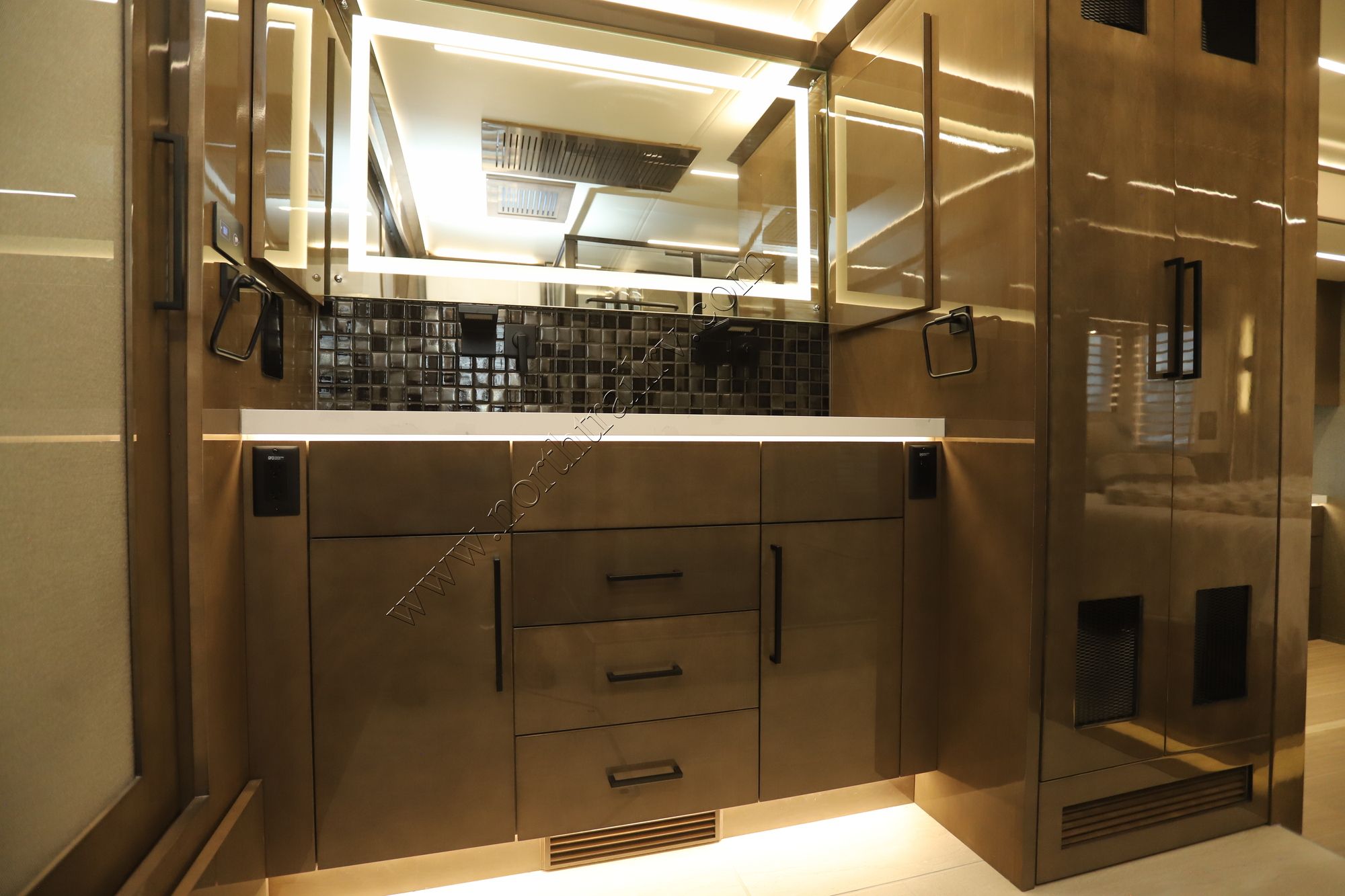 New 2026 Newmar King Aire 4531 Class A  For Sale