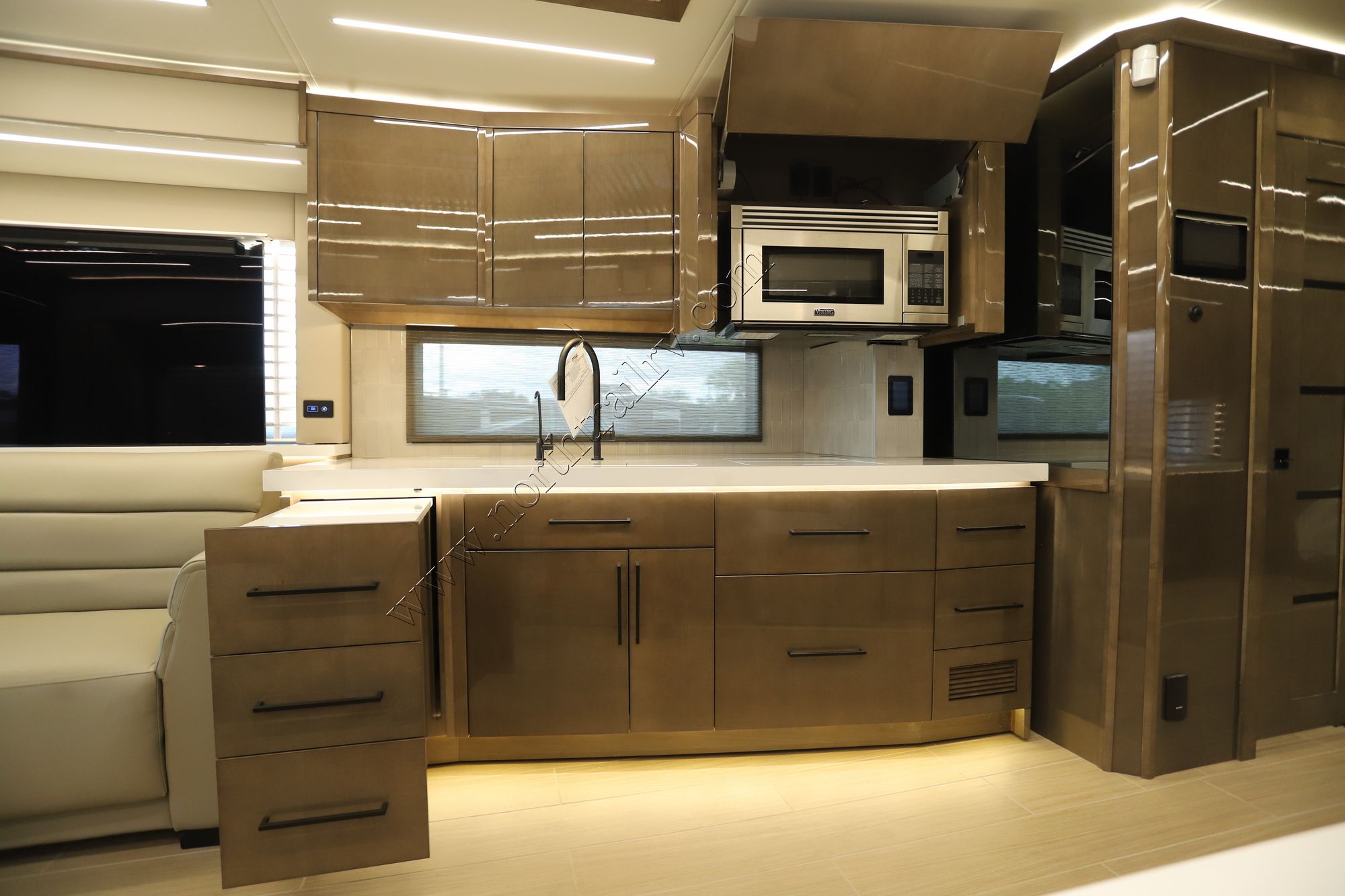 New 2026 Newmar King Aire 4531 Class A  For Sale