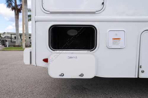 2025 Thor Chateau 24LT