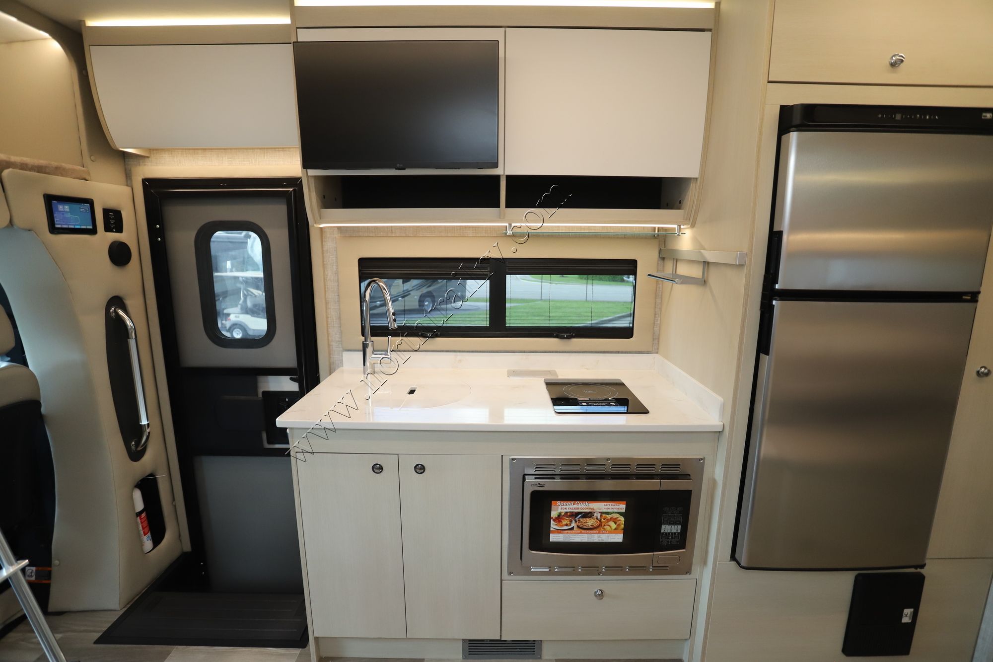New 2026 Tiffin Motor Homes Wayfarer 25XPW Class C  For Sale
