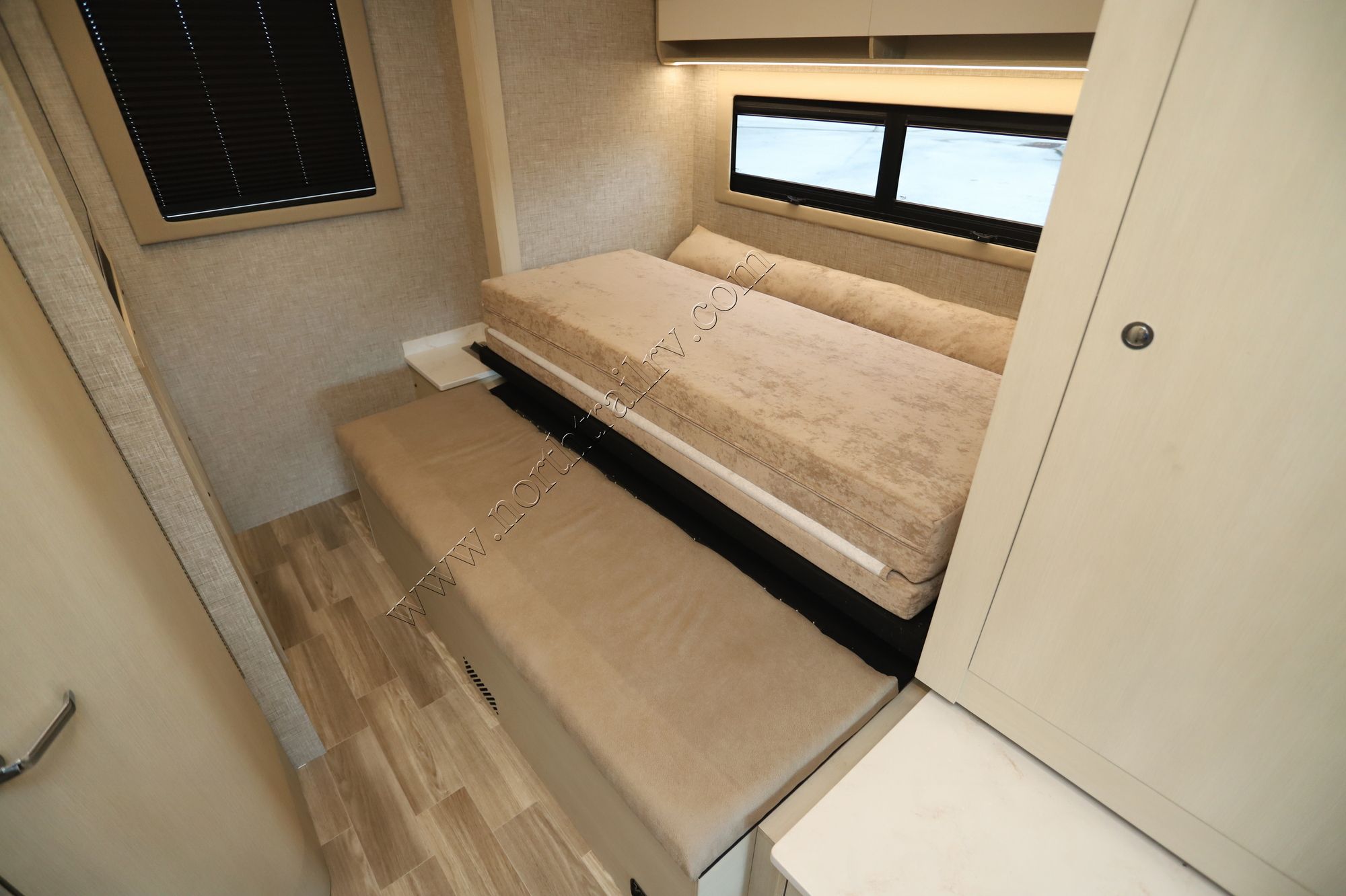 New 2026 Tiffin Motor Homes Wayfarer 25XPW Class C  For Sale