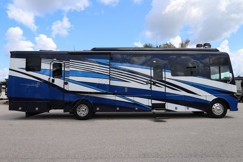 2024 Newmar Canyon Star 3947