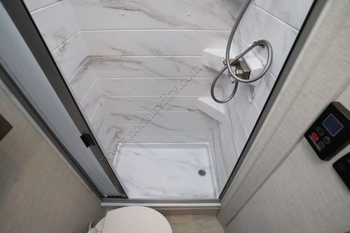 2025 Thor Chateau 24LT