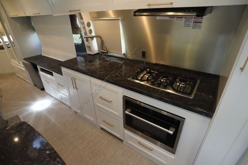 2023 Airstream Classic 33FBT