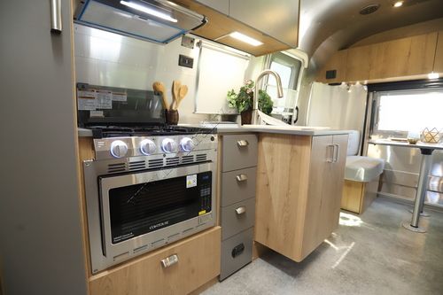 2026 Airstream Trade Wind 25FB