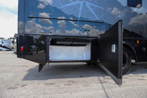 2024 Dynamax Europa 32KD