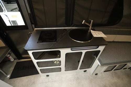 2025 Airstream Basecamp 20XE