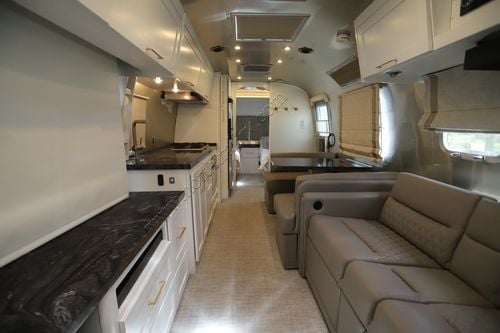 2023 Airstream Classic 33FBT