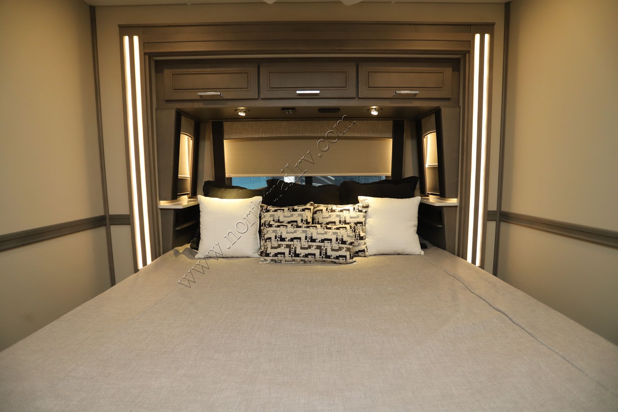 New 2026 Renegade Rv Xl 45DBM Super C  For Sale