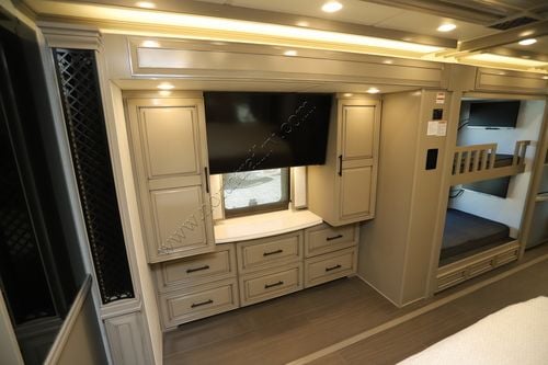 2026 Newmar London Aire 4540