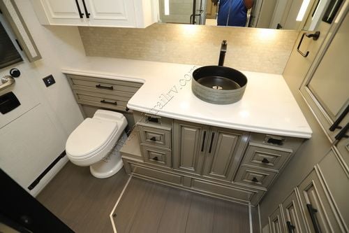 2026 Newmar London Aire 4540