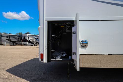 2026 Renegade Rv Xl 45DBM