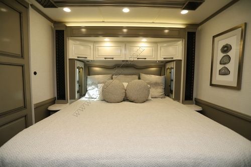 2026 Newmar London Aire 4540