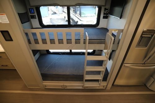 2026 Newmar London Aire 4540