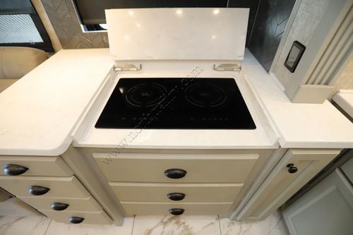 2025 Tiffin Motor Homes Allegro Bay 38AB