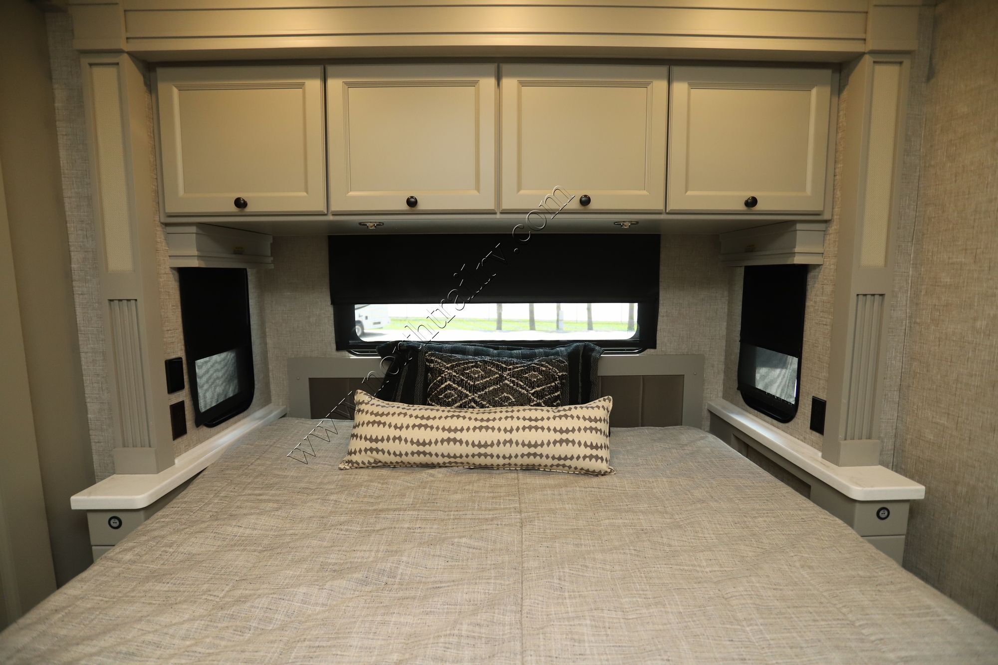 Used 2025 Tiffin Motor Homes Allegro Bay 38AB Super C  For Sale