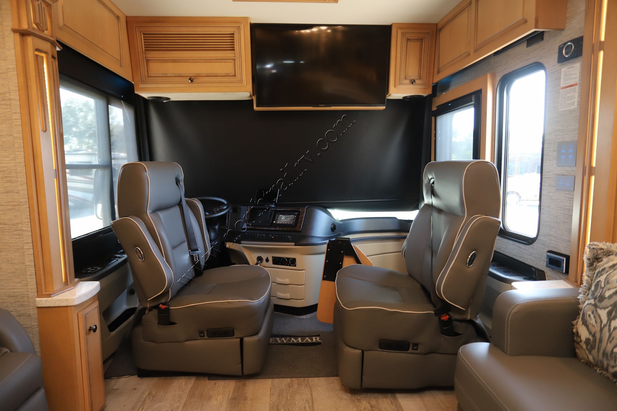 Used 2019 Newmar Dutch Star 4369 Class A  For Sale
