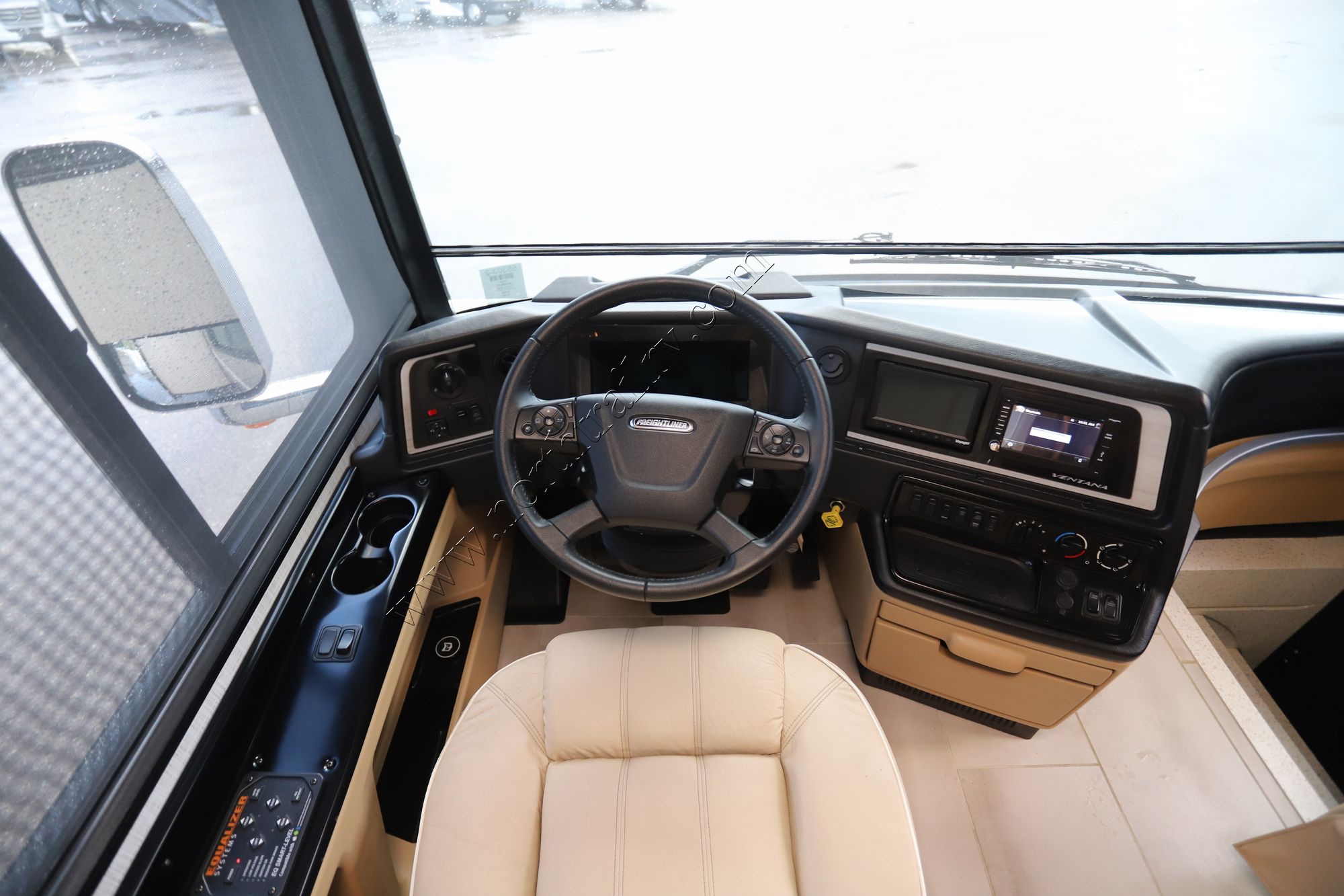 Used 2020 Newmar Ventana 3709 Class A  For Sale