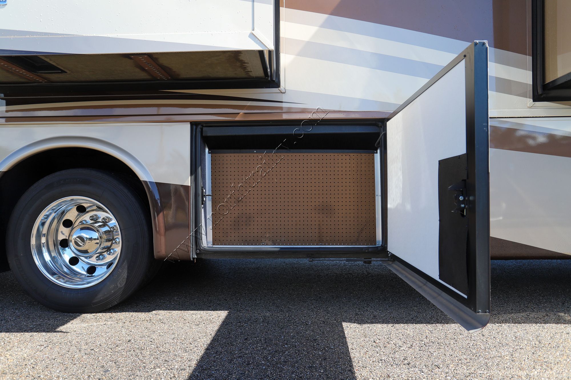 Used 2020 Newmar Ventana 3709 Class A  For Sale