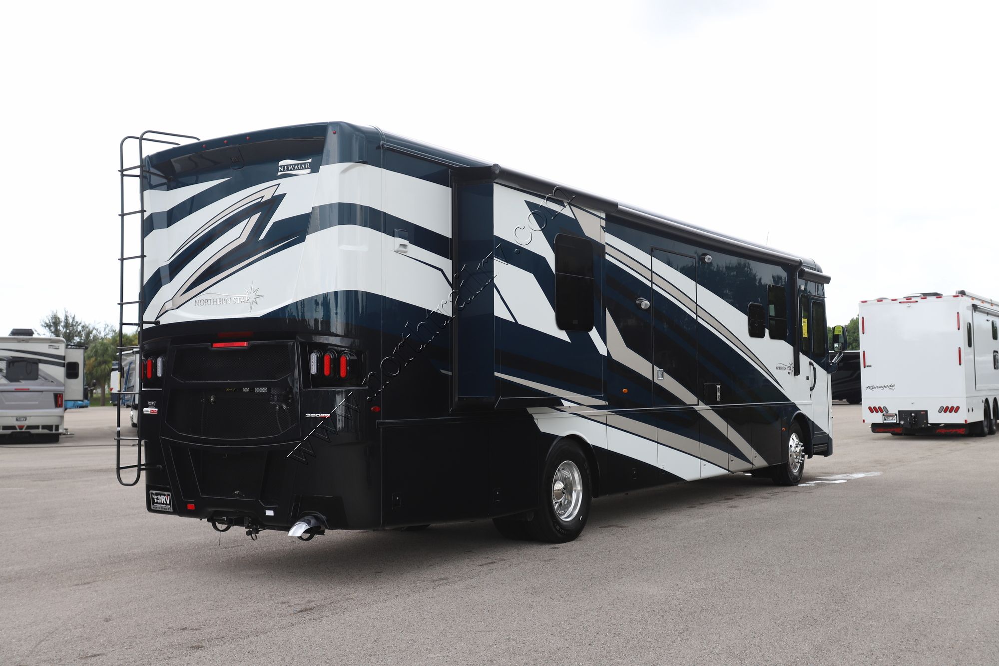 New 2026 Newmar Northern Star 4011 Class A  For Sale