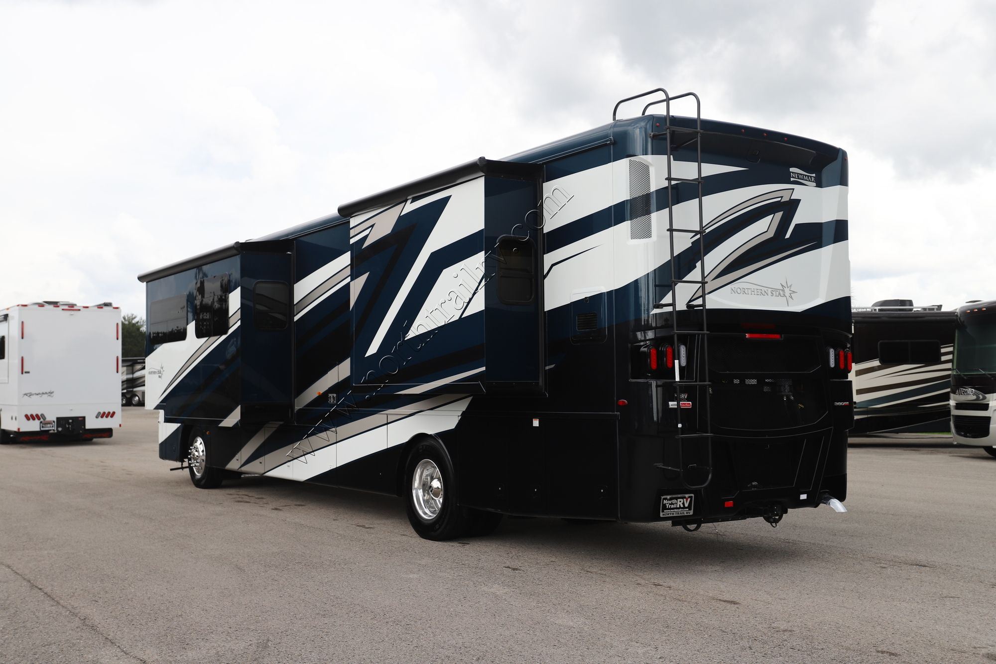 New 2026 Newmar Northern Star 4011 Class A  For Sale