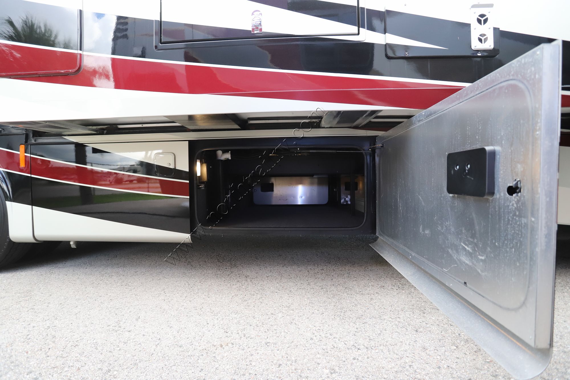 Used 2019 Tiffin Motor Homes Allegro Red 37PA Class A  For Sale
