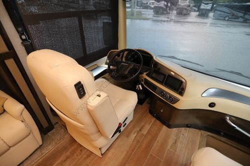 2021 Tiffin Motor Homes Allegro Red 33AA