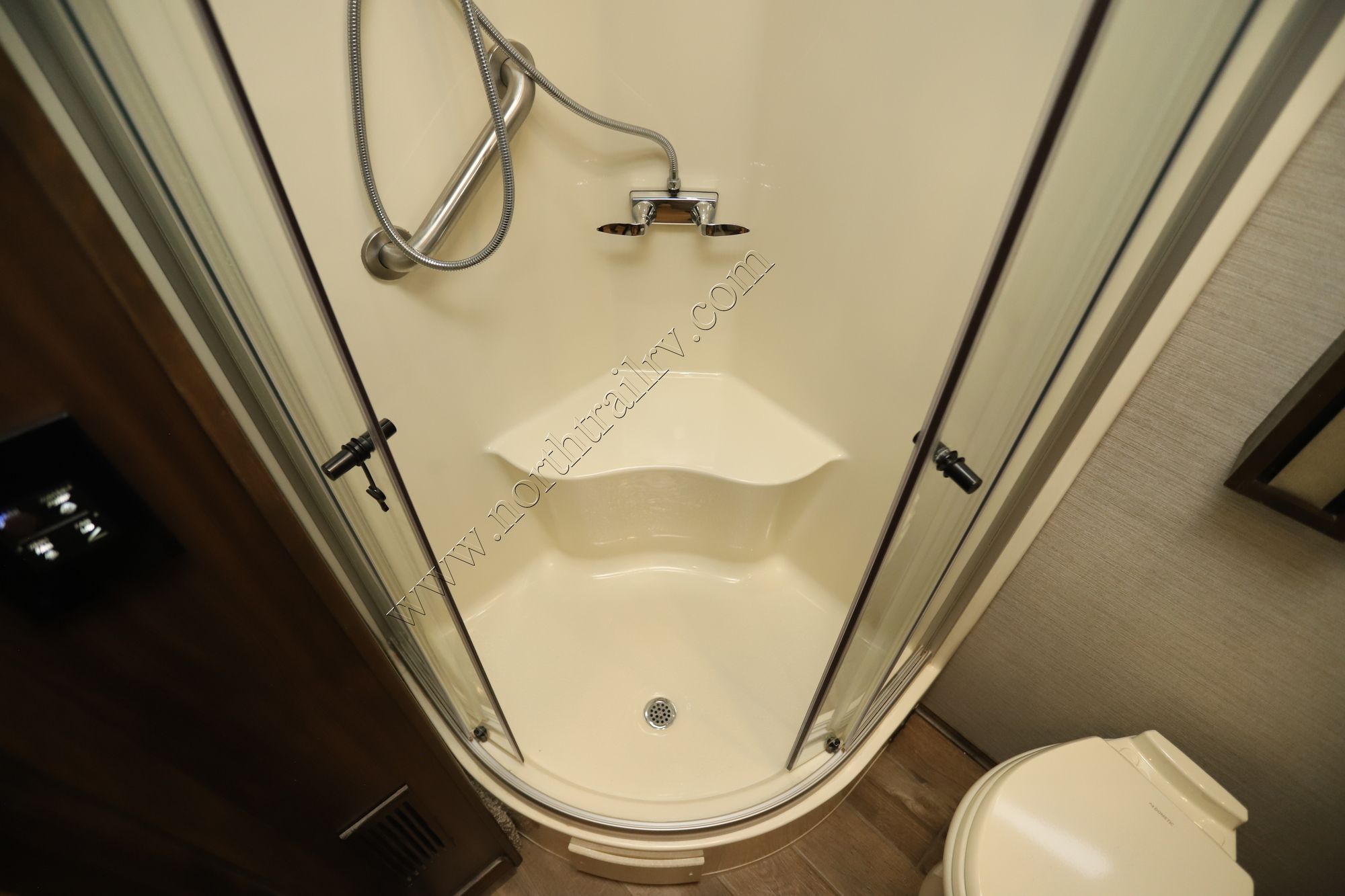 Used 2021 Tiffin Motor Homes Allegro Red 33AA Class A  For Sale
