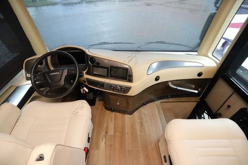 2021 Tiffin Motor Homes Allegro Red 33AA