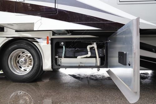 2021 Tiffin Motor Homes Allegro Red 33AA