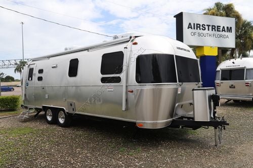 2026 Airstream International 27FB