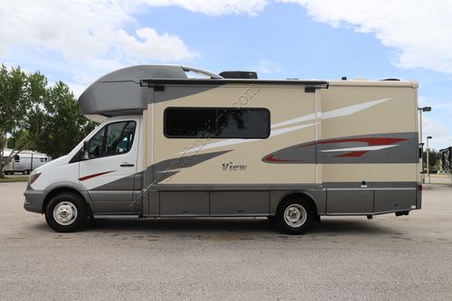 2018 Winnebago View 24J