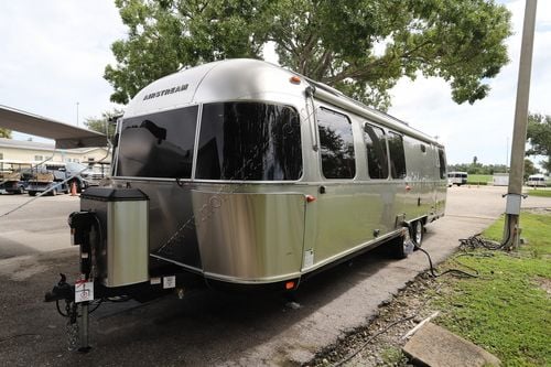 2026 Airstream Classic 30RB