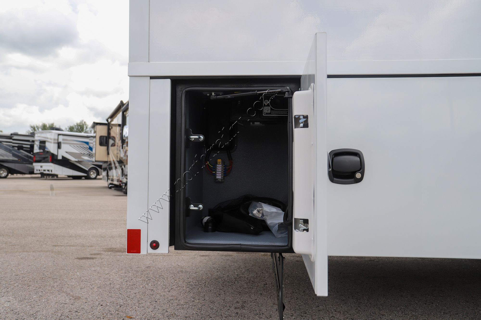 New 2026 Renegade Rv Classic 45CBF Super C  For Sale