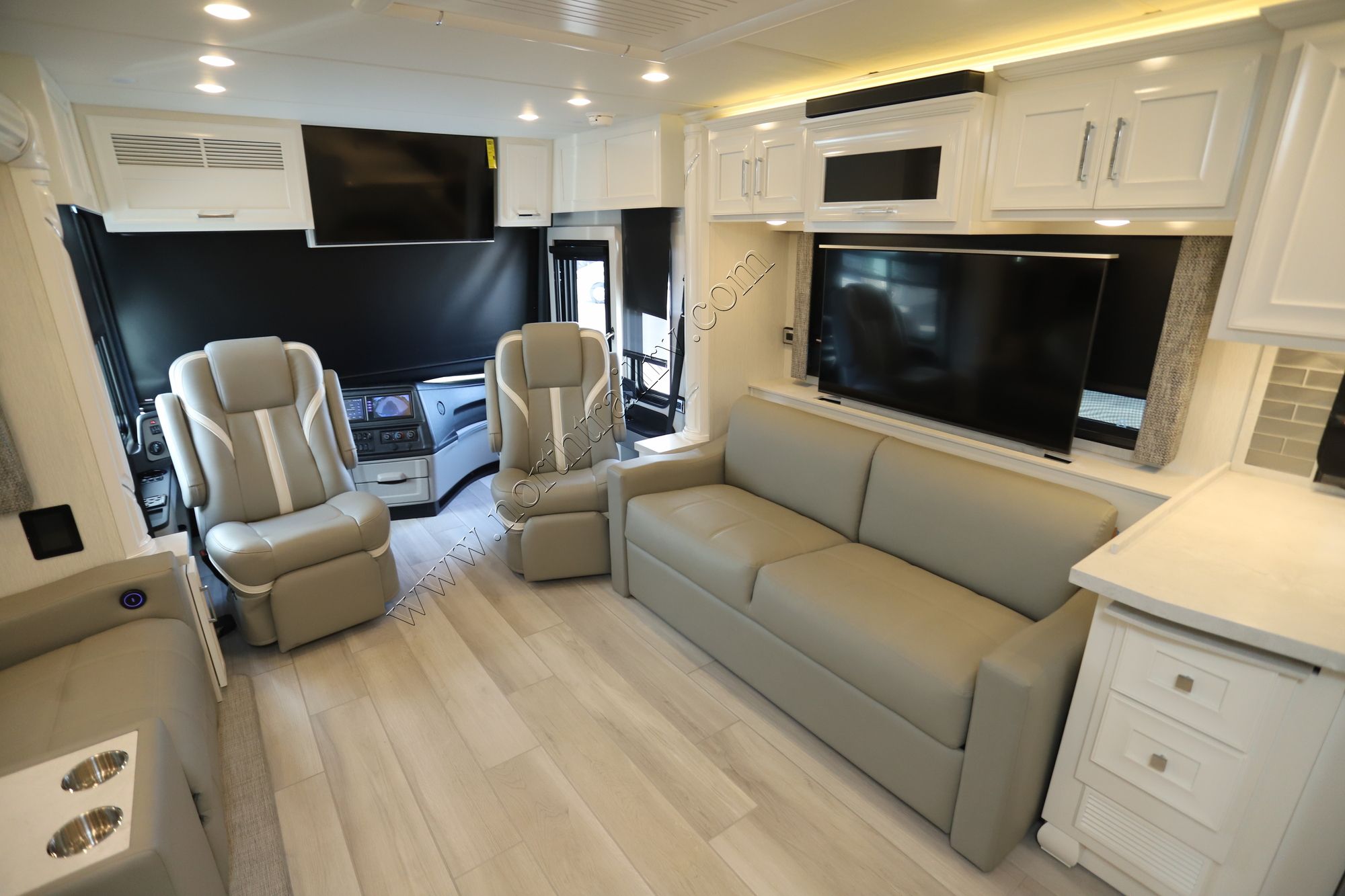 New 2026 Newmar Ventana 4037 Class A  For Sale