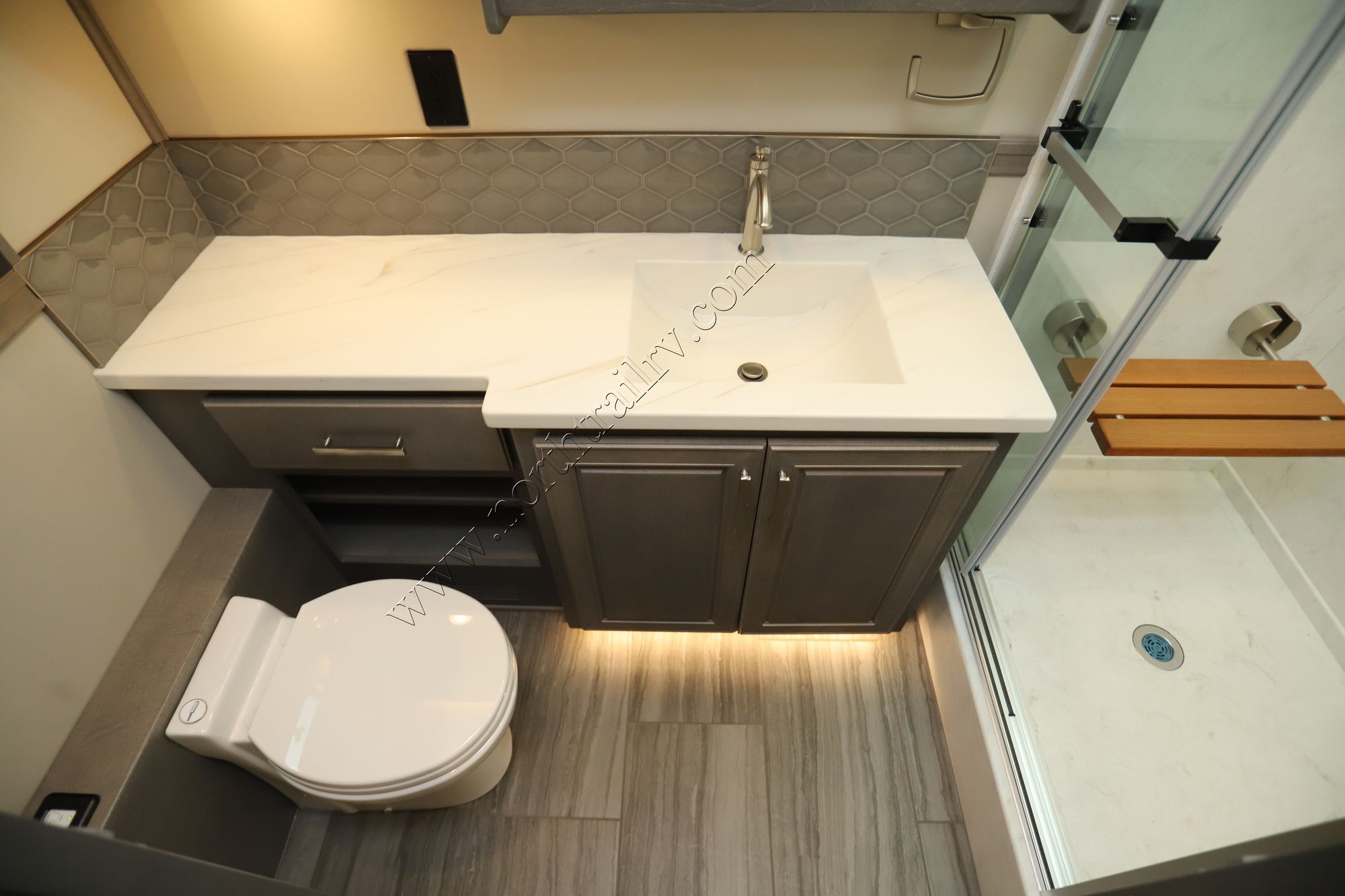 New 2026 Renegade Rv Classic 45CBF Super C  For Sale
