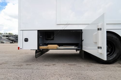 2026 Renegade Rv Classic 45CBF Super C