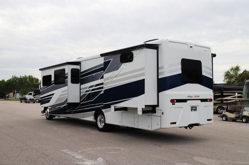 2026 Newmar Bay Star 3811