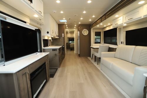 2026 Newmar Bay Star 3811
