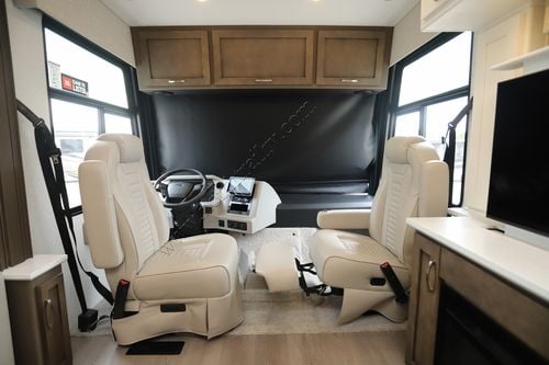 2026 Newmar Bay Star 3811